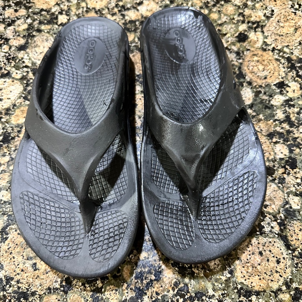 Oofos sandals